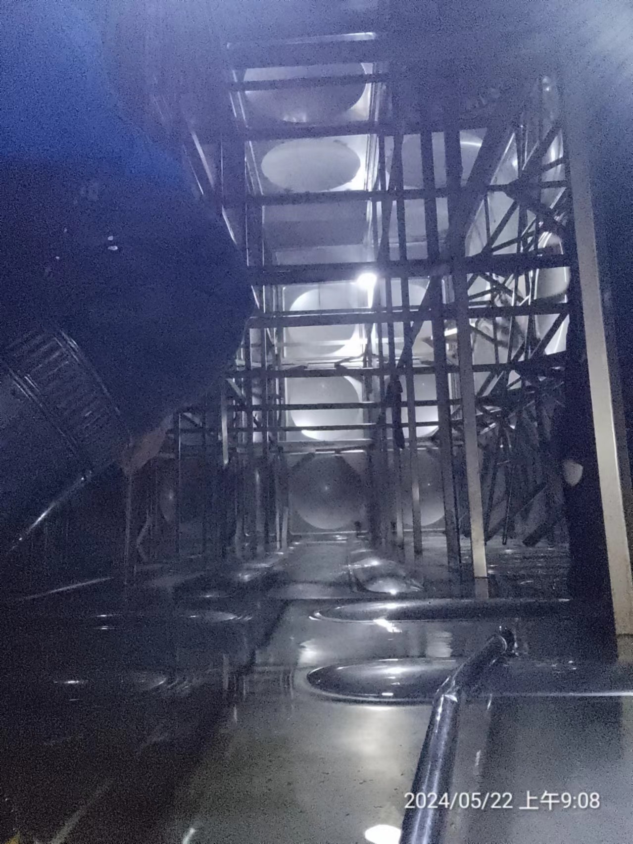 宁波杭州湾酒店水箱清洗 清洗水箱(图2)